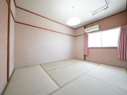 清潔な畳の和室