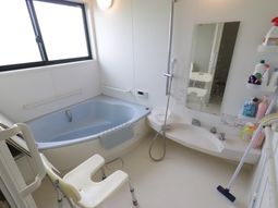 快適なバリアフリー浴室