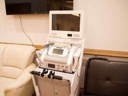 機能訓練機器とテレビ設置