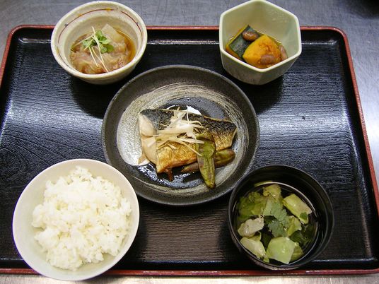 手作りの食事提供