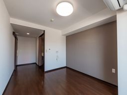 木目調の居室