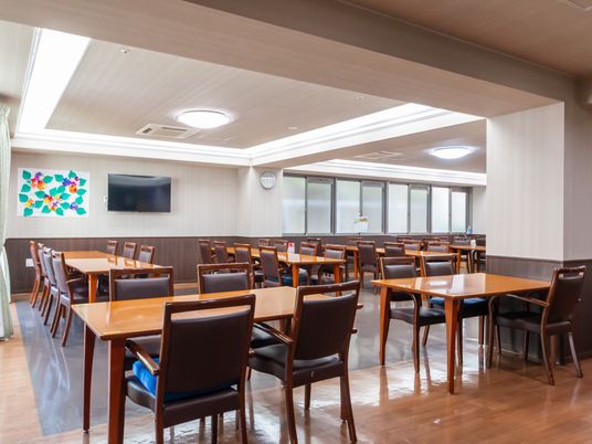 明るい空間のダイニングルーム