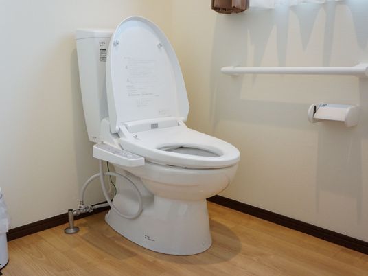 手すり付きトイレ設備