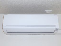 エアコンのクリーンな外観