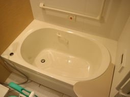 清潔な浴室
