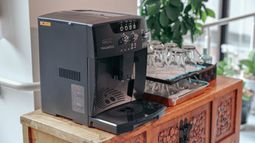 清潔なベッドがある居室