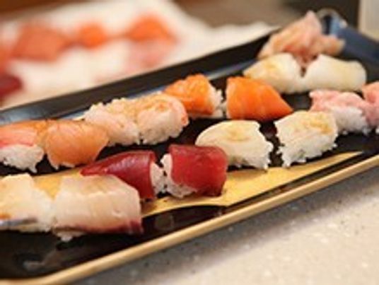 新鮮な寿司盛り合わせ