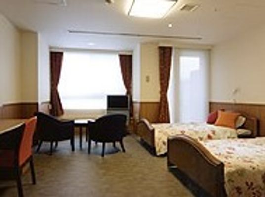 明るく広々とした居室