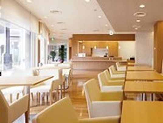 明るいダイニングスペース