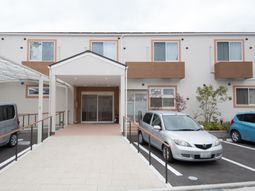 明るいエントランス風景