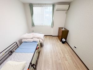 静かで明るい居室