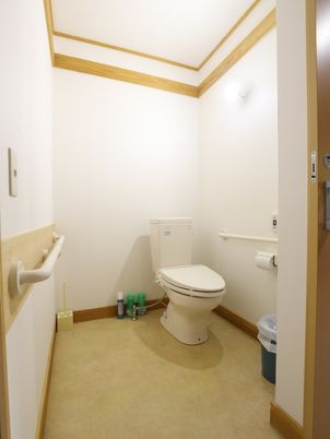 バリアフリーなトイレ空間