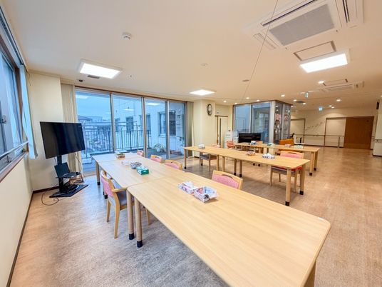 自然光の明るい部屋