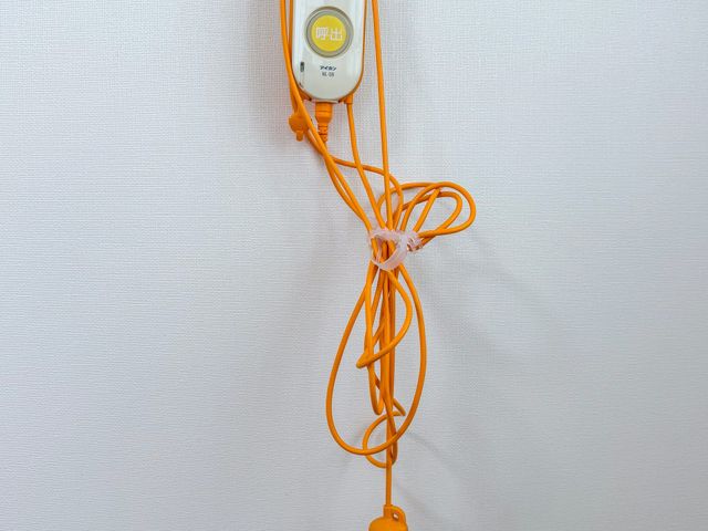 非常用呼出ボタン 居室 非常用の呼出ボタンが設置されています。安心して働ける環境が整っています。