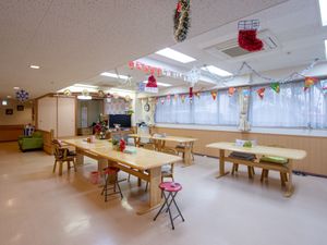 装飾された快適な食堂