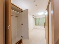 居室のクローゼット開けた状態