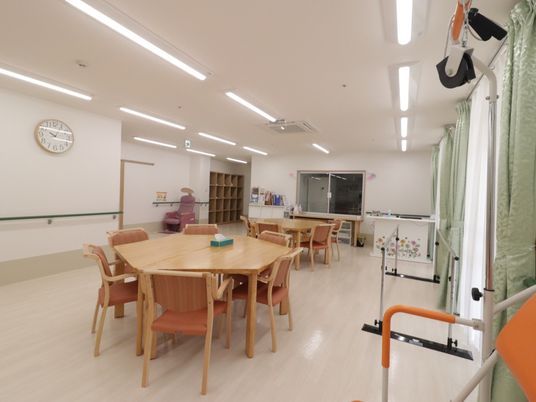広々とした清潔な食堂