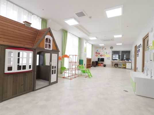 子ども用遊び施設の室内