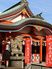 神社の鳥居と獅子像