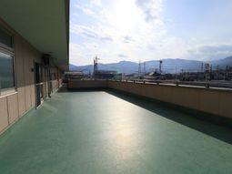 広々としたテラスの風景