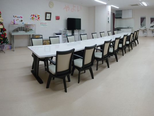 広々としたダイニングエリア
