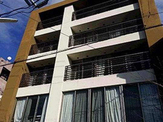 多階層の建物外観