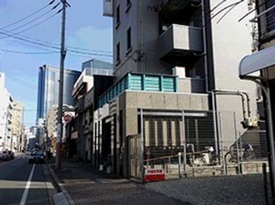 都心近い建物外観