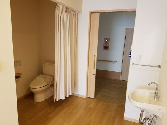 清潔なトイレスペース