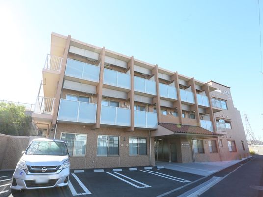 多階層建物の外観