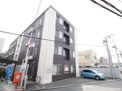 都市型の綺麗な外観