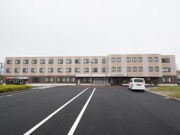 モダンな建物の外観