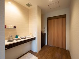 洗面台のあるきれいな部屋