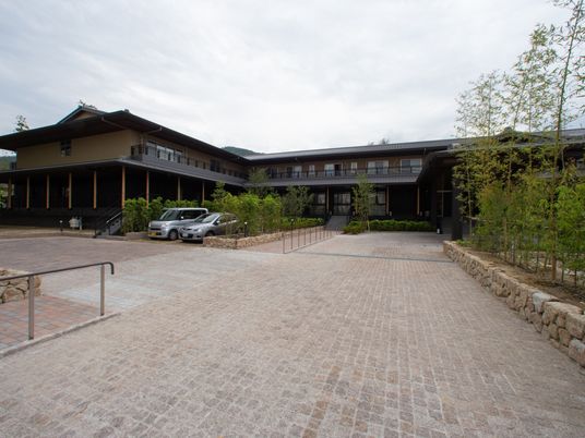 和風の外観の施設