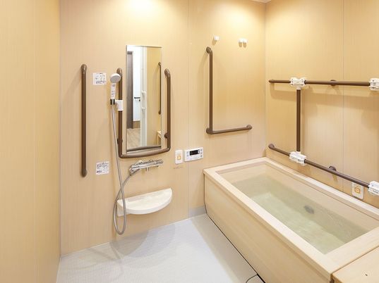 バリアフリーの浴室