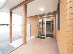 清潔なエントランス風景