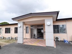 明るいエントランス風景