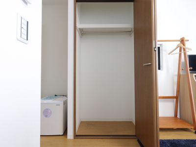 整理された居室のクローゼット