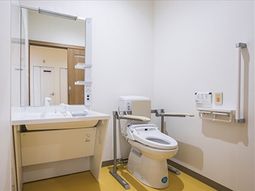 バリアフリートイレ