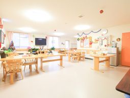 明るいダイニングルーム