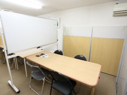 清潔な会議室