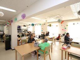 明るいダイニングエリア