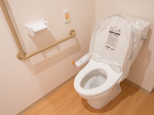 安全配慮のトイレ設備