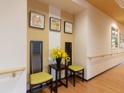 廊下の暖かい雰囲気