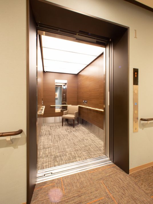 エレベーターの出入り口