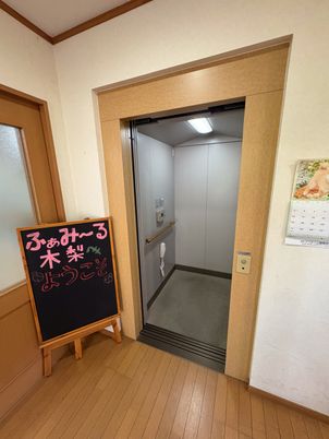 エレベーター前の様子