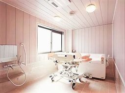 清潔感ある明るい浴室