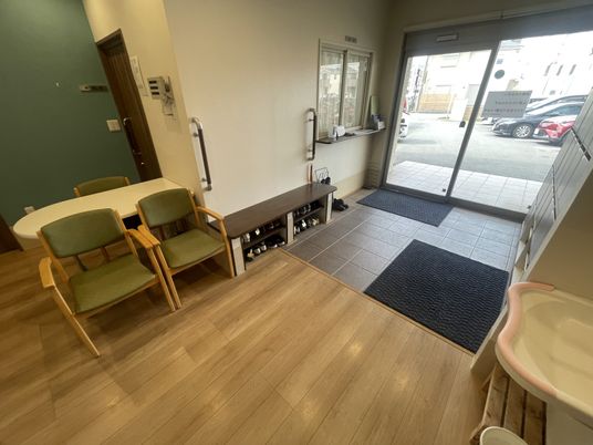 静かなエントランス