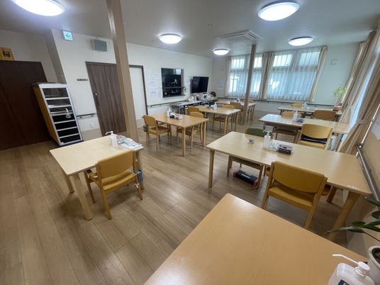 落ち着いた雰囲気のダイニングルーム