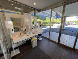 エントランスの手洗い設備