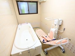 バリアフリー浴室設備